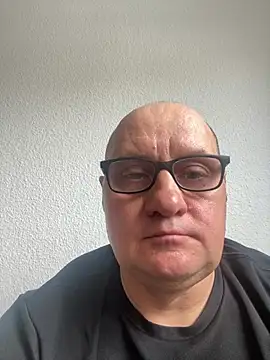 Snapshot of vanjbi45 chatting on March 16, 2025, 1:06 pm vanjbi45 online show from March 16, 2025, 1:06 pm