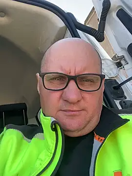 Snapshot of vanjbi45 chatting on March 21, 2025, 11:33 am vanjbi45 online show from March 21, 2025, 11:33 am