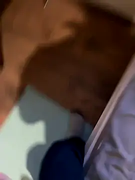 Snapshot of vanjbi45 chatting on November 5, 2025, 6:13 am vanjbi45 online show from November 5, 2025, 6:13 am