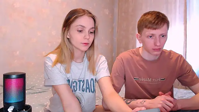 juliaanddima online show from April 2, 2026, 8:56 am