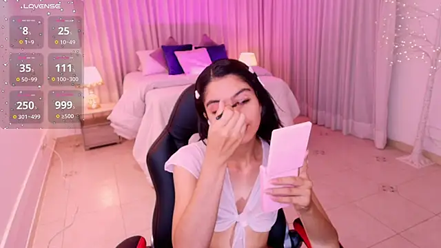 miiaa evans online show from February 20, 2025, 3:34 am