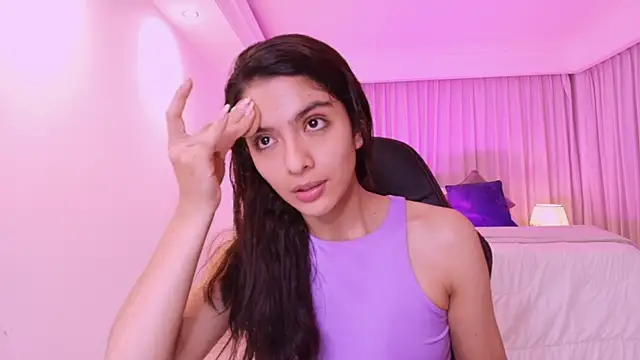 miiaa evans online show from February 25, 2025, 3:42 am