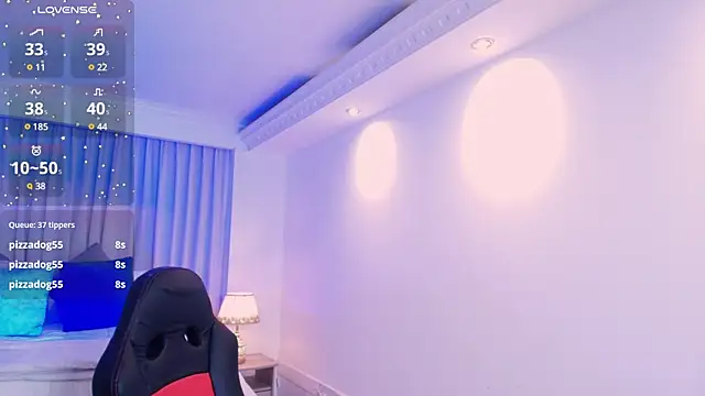 miiaa evans online show from March 15, 2025, 9:41 am