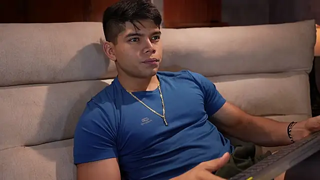 Snapshot of David_capizzi_ chatting on November 6, 2025, 12:17 pm David capizzi online show from November 6, 2025, 12:17 pm