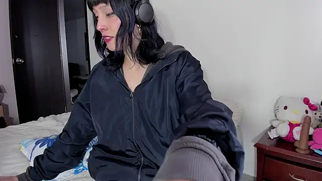 Room312  online show from July 31, 2026, 3:33 pm