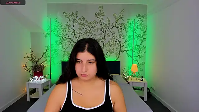 Linda EX online show from October 5, 2025, 6:01 am