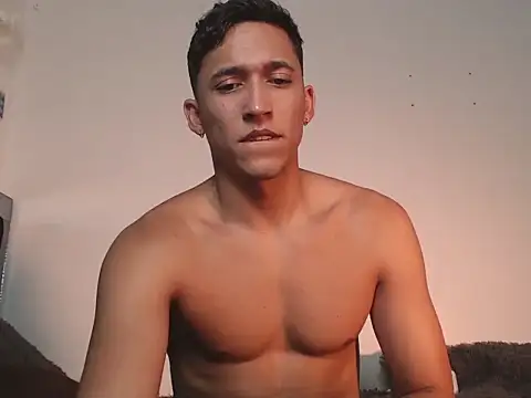 Snapshot of angel_sensual95 chatting on September 25, 2025, 2:15 am angel sensual95 online show from September 25, 2025, 2:15 am