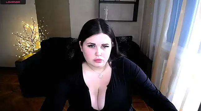 Snapshot of Emily_Mo chatting on March 15, 2025, 12:34 pm Emily Mo online show from March 15, 2025, 12:34 pm