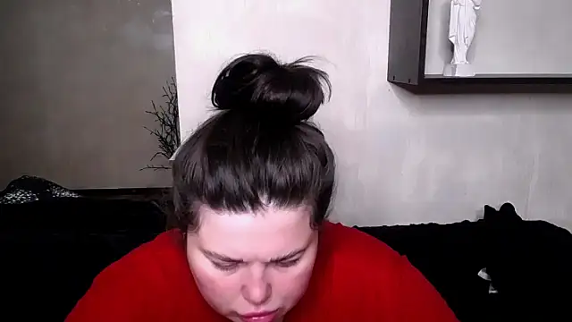 Snapshot of Emily_Mo chatting on October 14, 2025, 5:30 am Emily Mo online show from October 14, 2025, 5:30 am