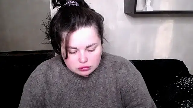 Snapshot of Emily_Mo chatting on October 22, 2025, 5:30 am Emily Mo online show from October 22, 2025, 5:30 am