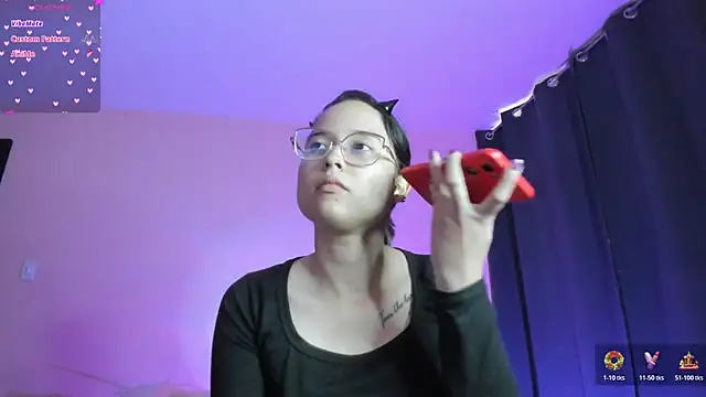 shantalc3rezo online show from December 4, 2025, 8:39 pm