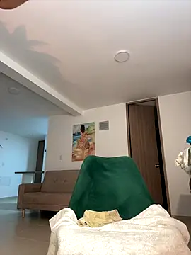 Your Honeey online show from October 7, 2025, 2:09 am