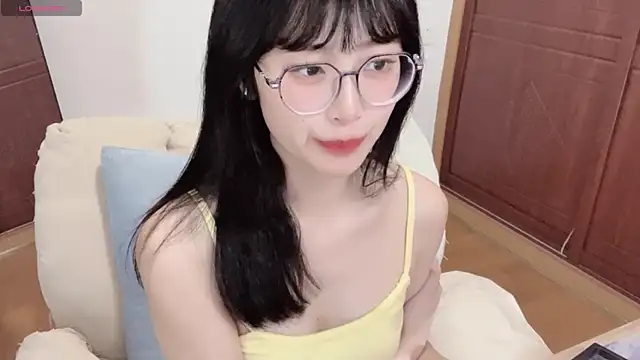 Snapshot of 4uoki chatting on March 22, 2025, 10:04 pm 4uoki online show from March 22, 2025, 10:04 pm