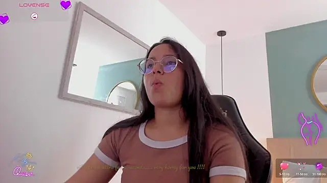 lucy blue28 online show from March 30, 2026, 2:40 pm