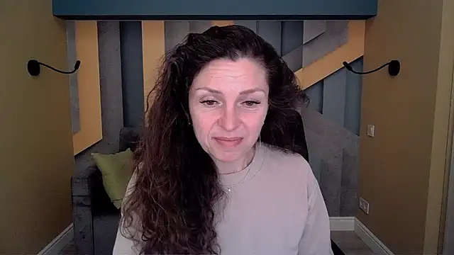 EllaLong online show from March 13, 2026, 12:23 pm