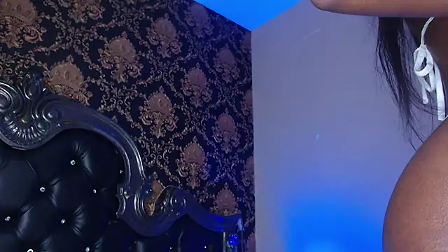 NaiaGils online show from September 20, 2025, 12:39 pm