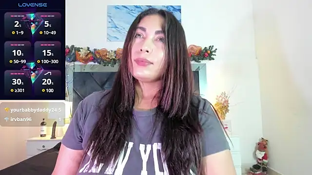 Snapshot of Lauralove_69 chatting on December 15, 2024, 5:53 pm Lauralove 69 online show from December 15, 2024, 5:53 pm