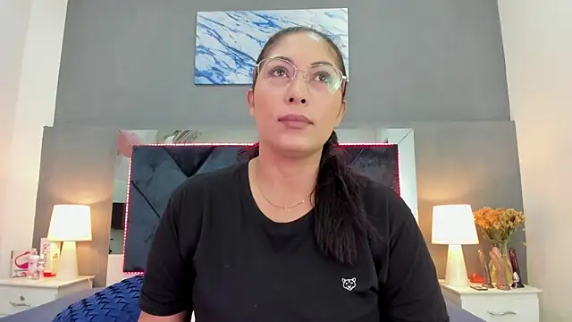 Snapshot of Lauralove_69 chatting on October 21, 2025, 7:25 pm Lauralove 69 online show from October 21, 2025, 7:25 pm