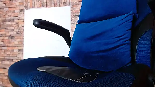 Jhons velez online show from October 6, 2025, 6:49 pm