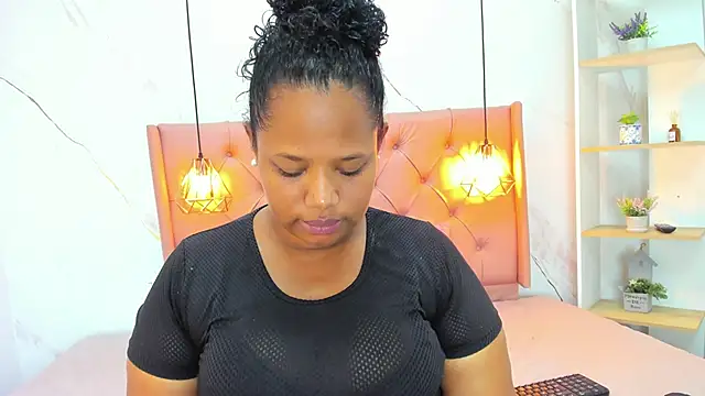 Belle Brunette online show from October 18, 2025, 9:26 pm