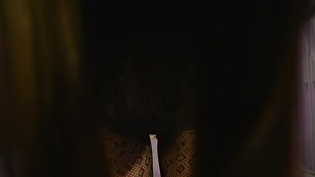 oliviabennett2022 online show from February 16, 2025, 9:48 pm