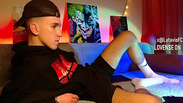 Midnighter  online show from January 28, 2025, 6:39 pm