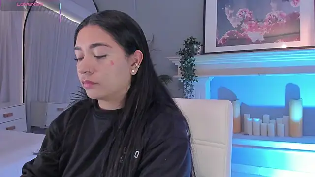 Snapshot of scarlet_miller1 chatting on October 2, 2025, 12:12 pm scarlet miller1 online show from October 2, 2025, 12:12 pm