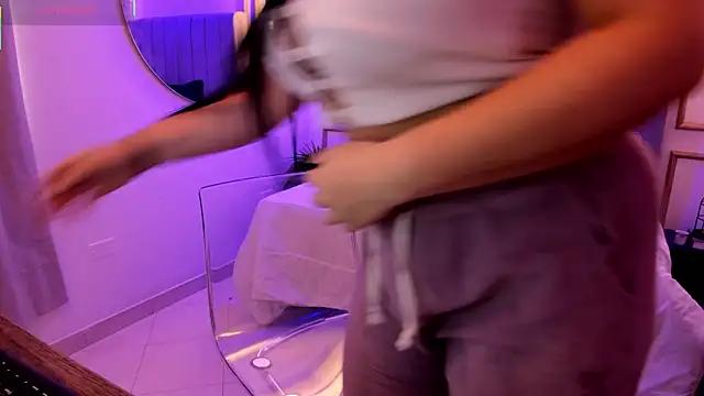 Snapshot of scarlet_miller1 chatting on October 3, 2025, 12:13 pm scarlet miller1 online show from October 3, 2025, 12:13 pm