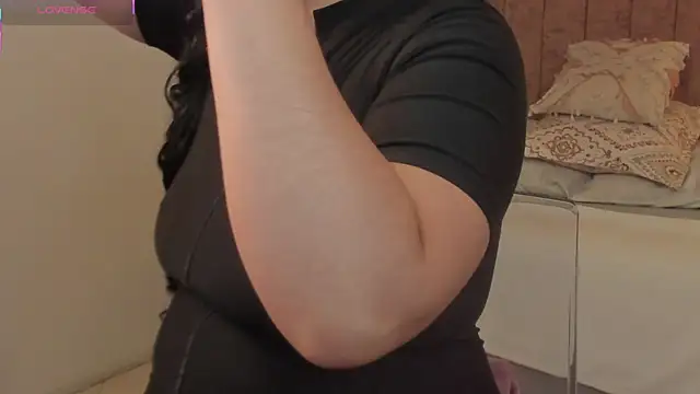 Snapshot of scarlet_miller1 chatting on October 24, 2025, 11:50 am scarlet miller1 online show from October 24, 2025, 11:50 am