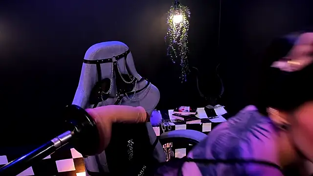 ameliachadburn online show from October 28, 2025, 4:53 pm