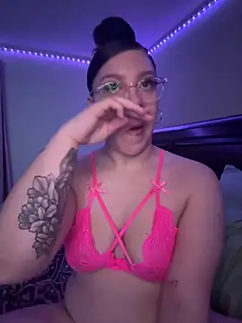 Snapshot of QueenNuttCollector chatting on March 1, 2026, 10:39 am QueenNuttCollector online show from March 1, 2026, 10:39 am