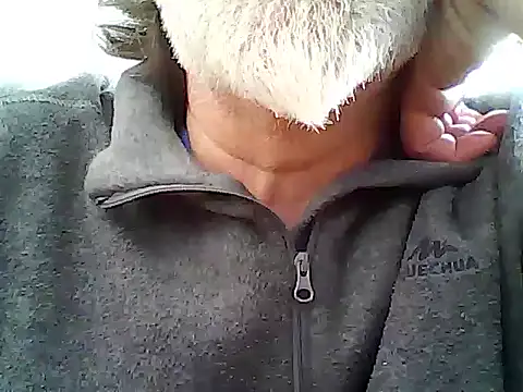 Snapshot of xcimeru chatting on March 4, 2026, 2:45 pm xcimeru online show from March 4, 2026, 2:45 pm