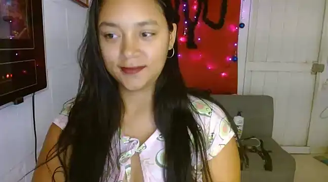 Chiara petterson online show from December 20, 2024, 5:25 am