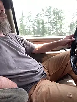 Snapshot of Themechanic420 chatting on July 24, 2026, 6:50 pm Themechanic420 online show from July 24, 2026, 6:50 pm