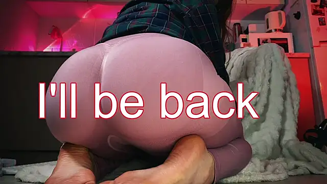 Pi-x-ie online show from February 5, 2026, 5:50 pm