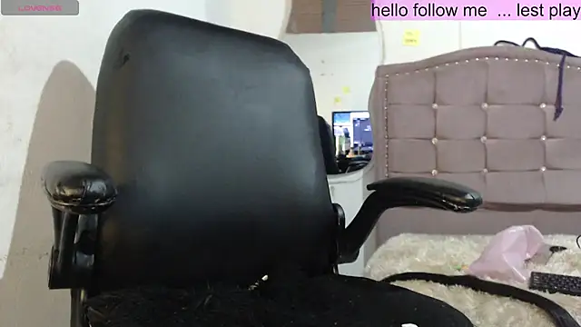 toxxxic cams online show from January 6, 2025, 6:14 am