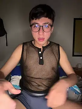 CamiRojas boy online show from July 11, 2026, 2:47 am