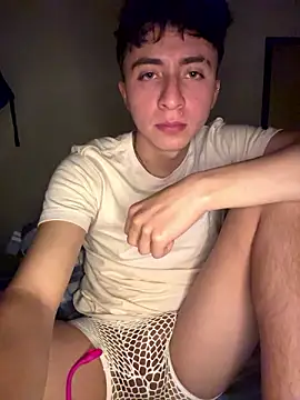 CamiRojas boy online show from July 12, 2026, 3:08 am