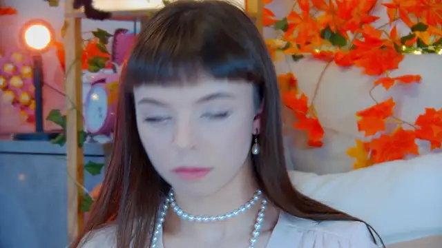 Snapshot of ElisabethDavis chatting on October 17, 2025, 2:19 pm ElisabethDavis online show from October 17, 2025, 2:19 pm