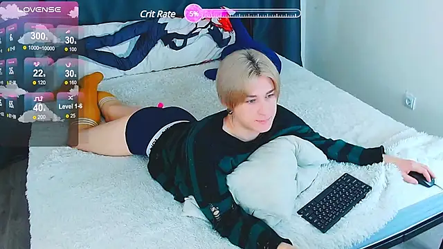 Snapshot of _YummyTony_ chatting on December 5, 2024, 6:22 pm YummyTony online show from December 5, 2024, 6:22 pm