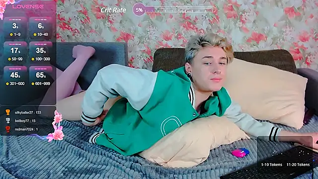 Snapshot of _YummyTony_ chatting on January 11, 2025, 7:59 pm YummyTony online show from January 11, 2025, 7:59 pm