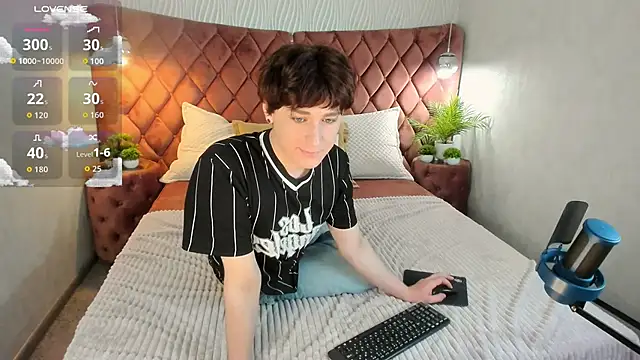 Snapshot of _YummyTony_ chatting on February 2, 2026, 11:20 am YummyTony online show from February 2, 2026, 11:20 am