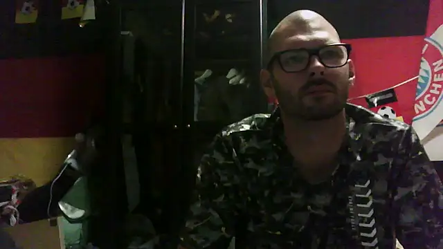 Die-geile-Sau online show from September 22, 2025, 6:54 pm