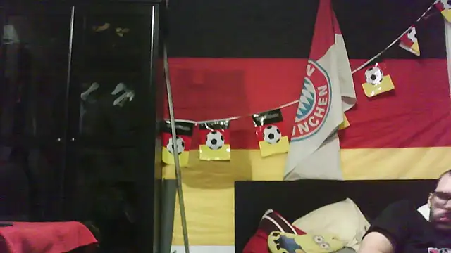 Die-geile-Sau online show from November 8, 2025, 3:01 pm