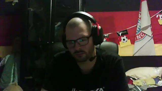 Die-geile-Sau online show from November 29, 2025, 8:56 pm