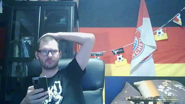 Die-geile-Sau online show from January 15, 2026, 8:45 pm