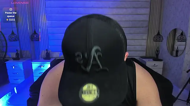 jhon bear03 online show from February 13, 2026, 11:28 am