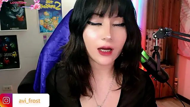 Snapshot of avi_frost chatting on December 2, 2024, 10:28 am avi frost online show from December 2, 2024, 10:28 am