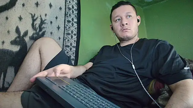 sweet cock28 online show from April 17, 2026, 3:15 pm