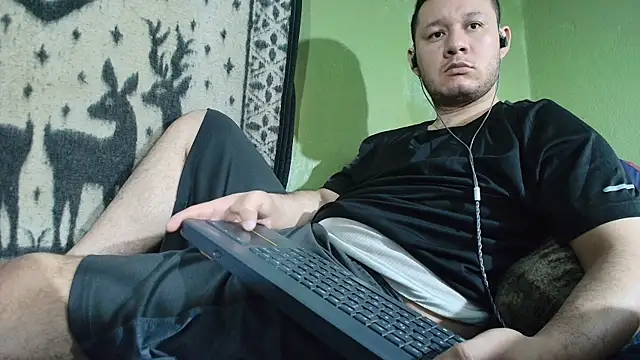 Snapshot of sweet_cock28 chatting on April 19, 2026, 1:54 pm sweet cock28 online show from April 19, 2026, 1:54 pm